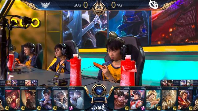 來自曼聯名 來自曼聯名