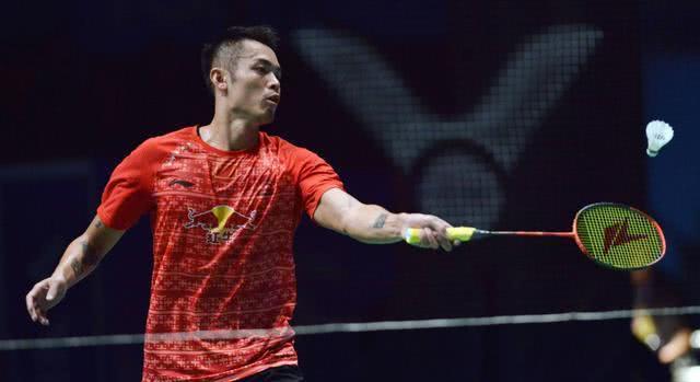 背后是数百 背后是数百